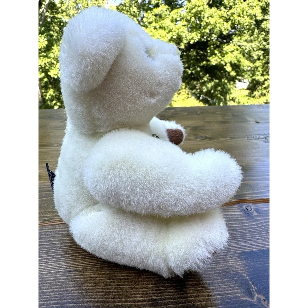 Gund thanks visiting
